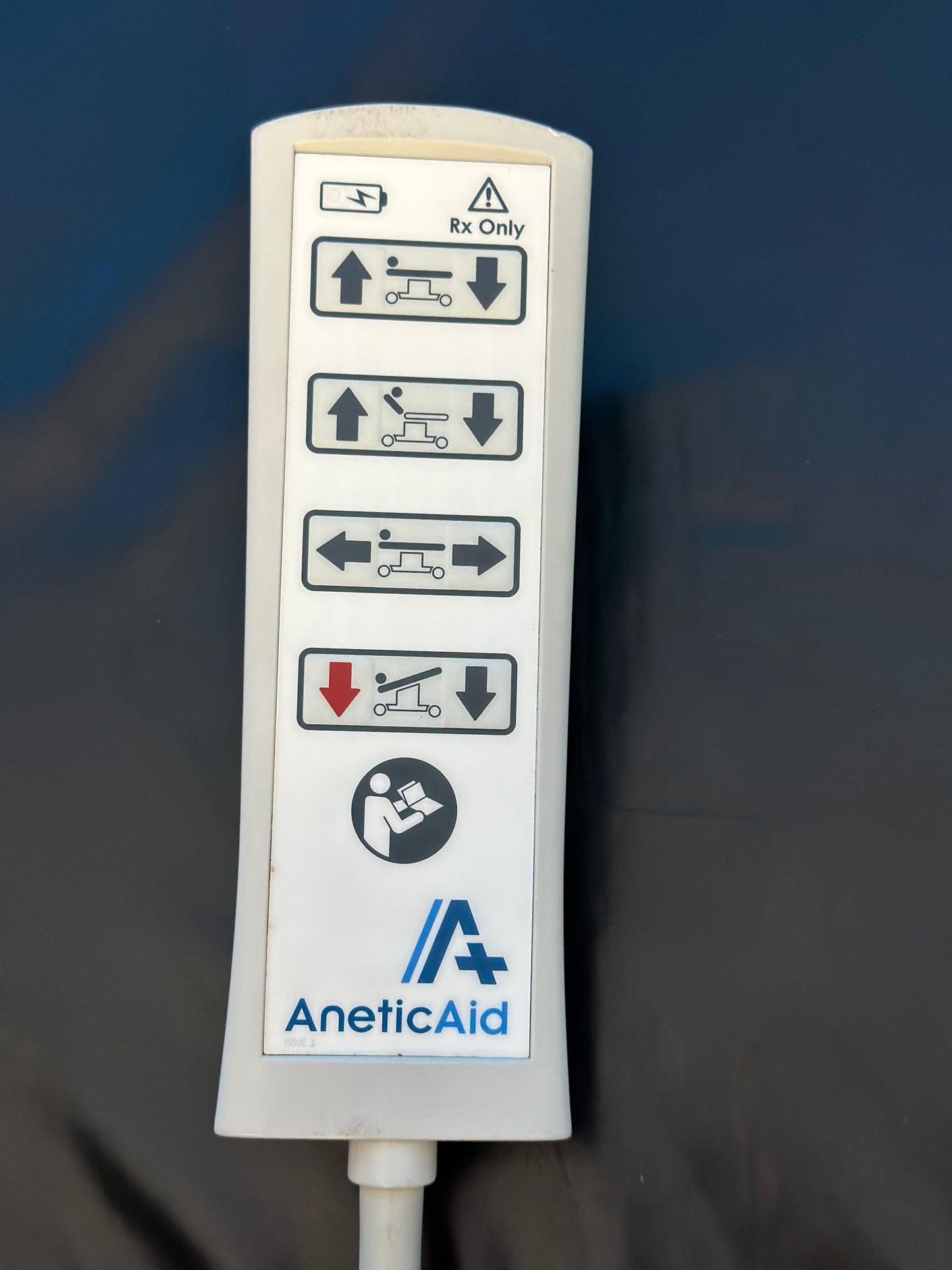 Anetic Aid controller display Positions and indicate Battery Power