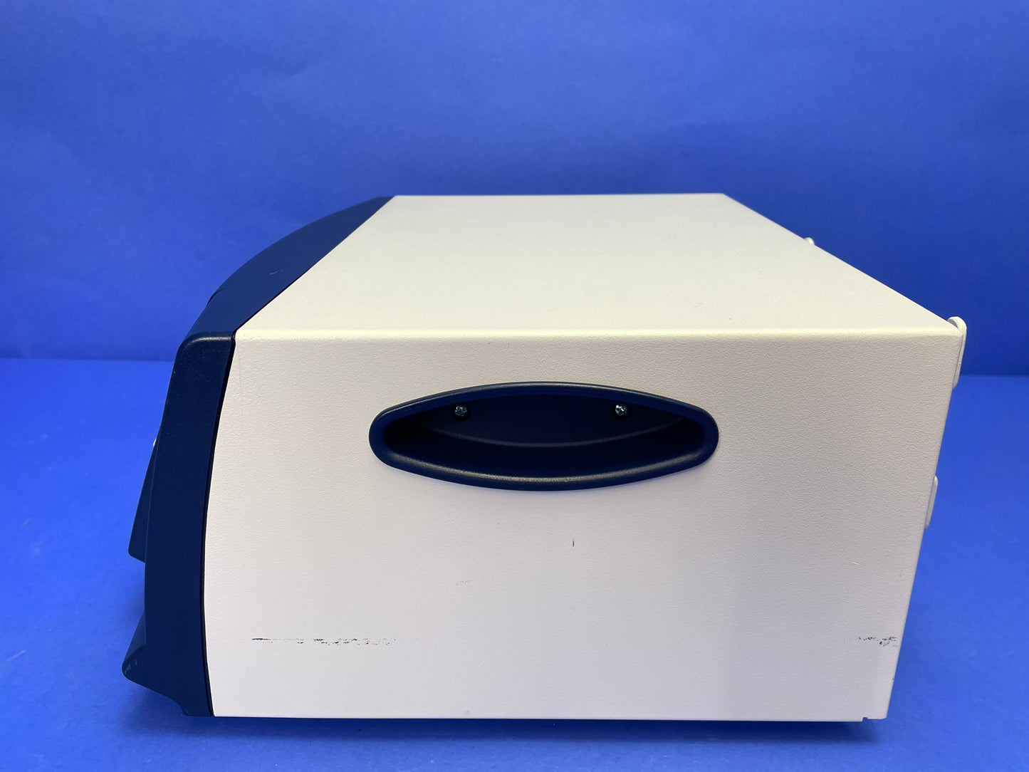 RF Generator also interfaces with a sensor in the Device to provide a continuous display of measured Temperature during RF delivery.