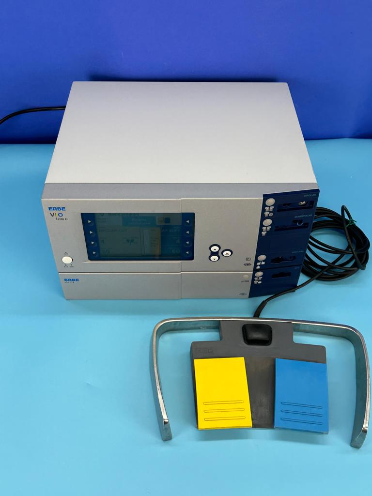 Erbe VIO 200D front panel touch screen shows the details of the system with cosmetic footswitch