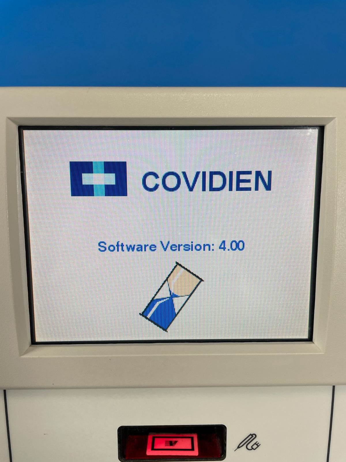 Covidien ForceTriad cutting and coagulation, bipolar function, and LigaSure tissue fusion.