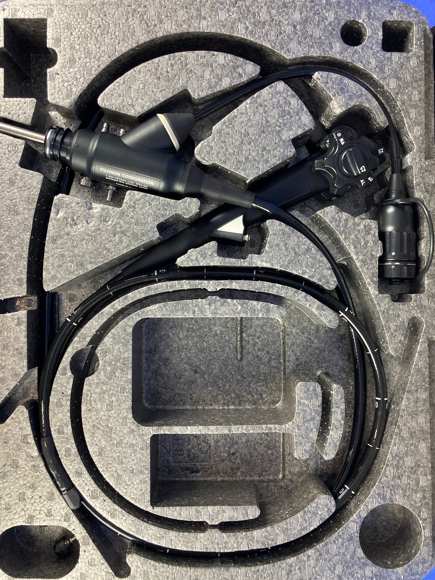 ED 530 XT8 Duodenoscope With its case