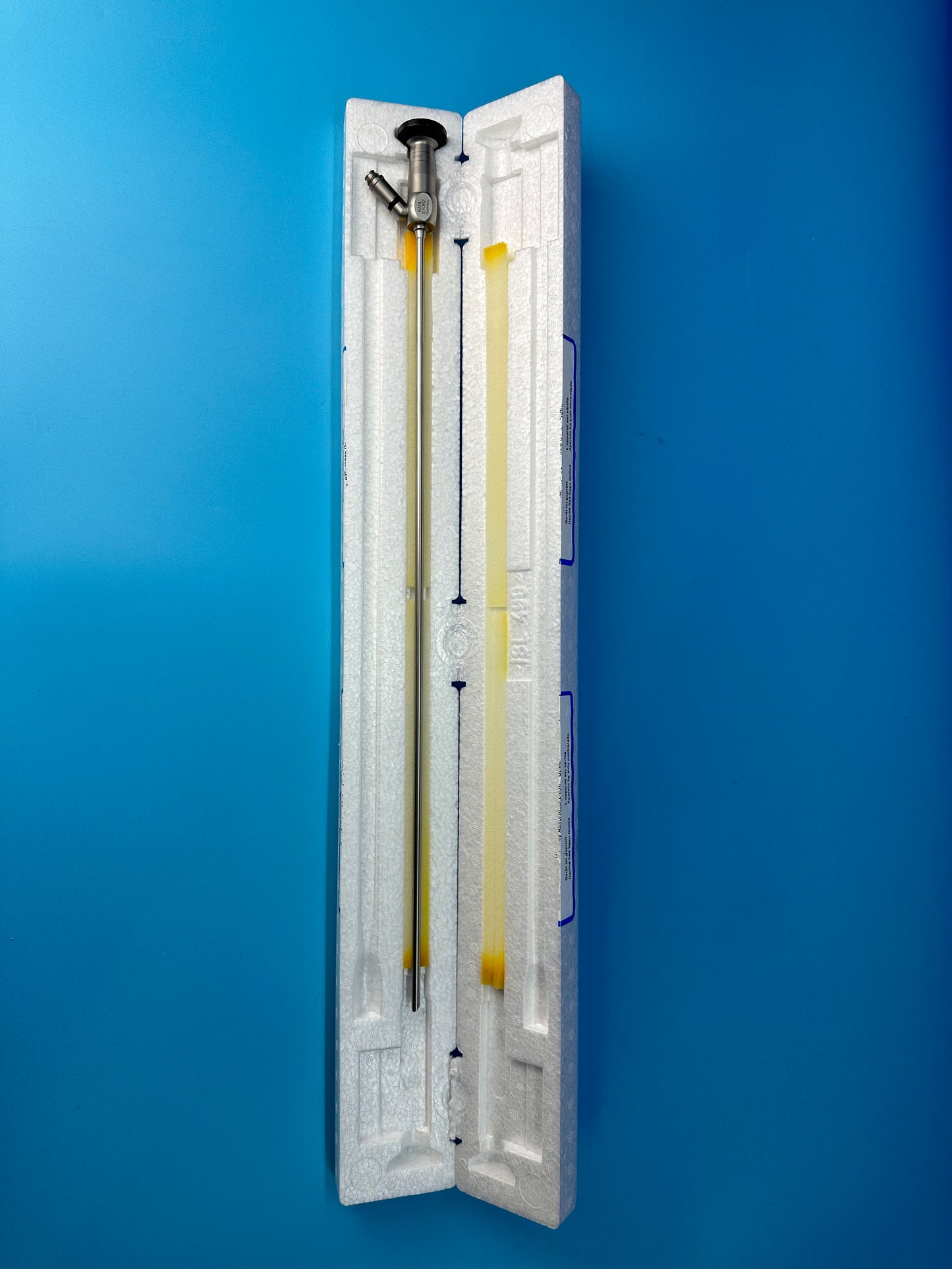 Telescope delivers excellent image quality with optimal brightness, contrast and detail features thanks to its unique rod lens system.