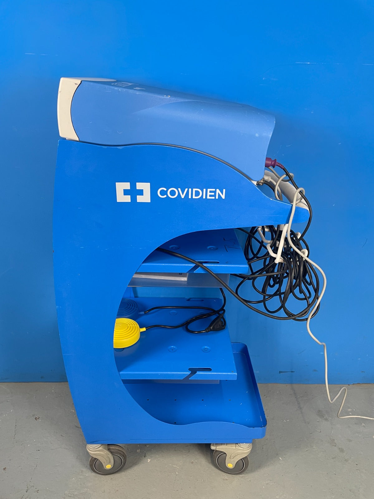 Covidien beautiful cosmetic Trolley