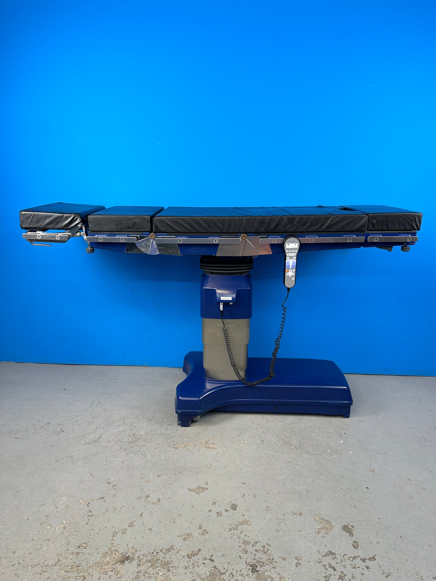 AlphaStar can be modified to suit the needs of any surgical discipline in just a few quick steps.
