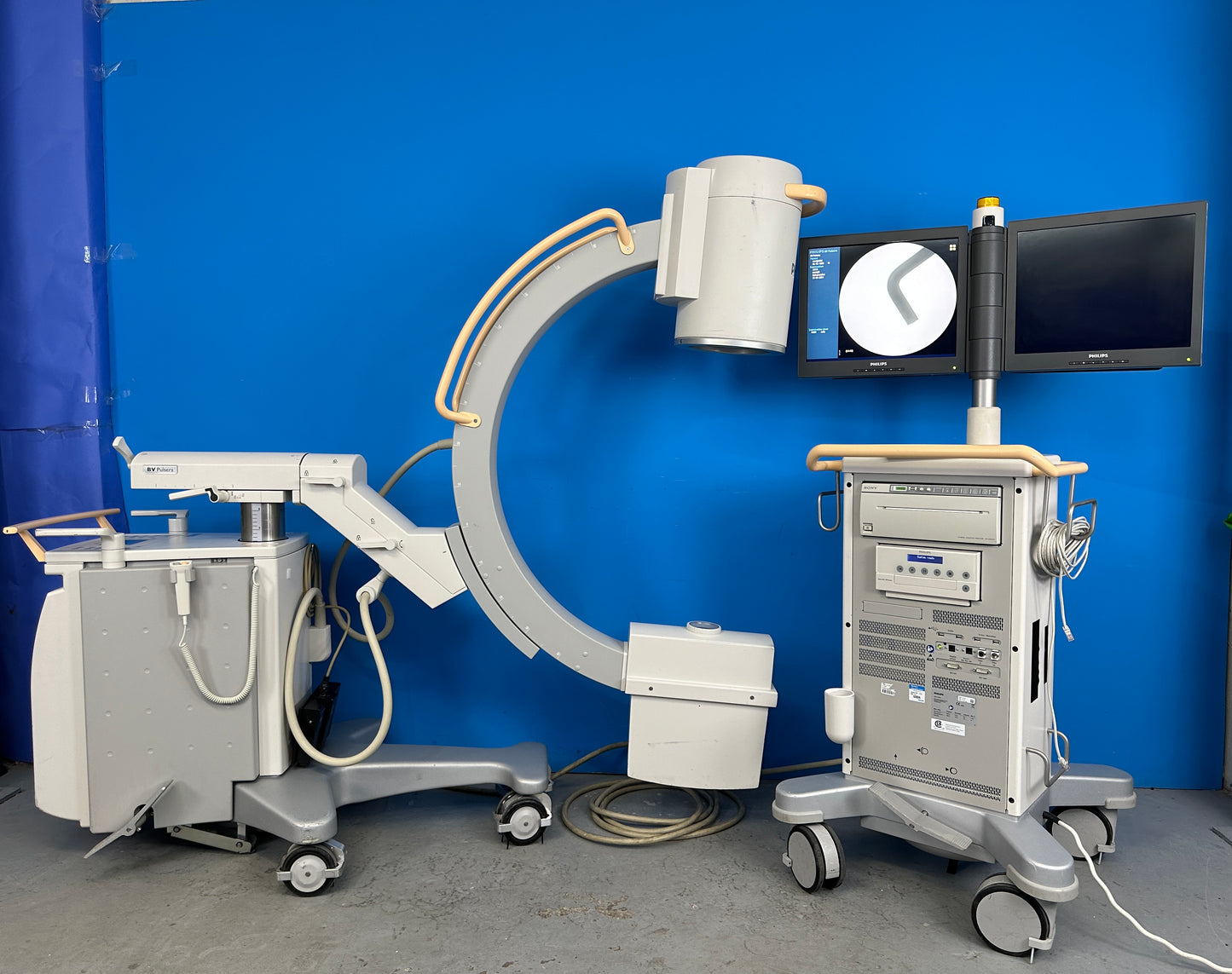 Philips BV Pulsera C-Arm is a multi-application mobile X-ray imaging system for the most challenging interventional procedures in Pain Management, General, Orthopaedic, Vascular, Neuromuscular, and Cardiac surgeries.