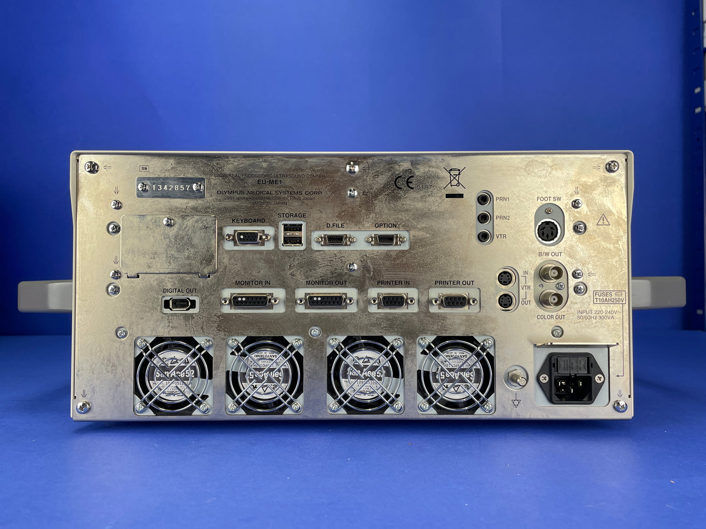EU-ME1 is compatible with most Olympus ultrasound endoscopes and miniature probes.