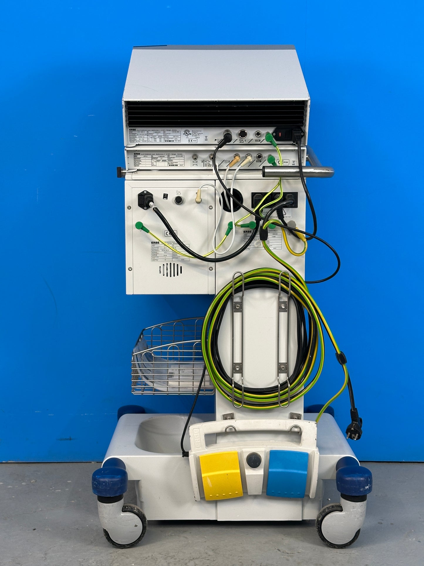 Erbe VIO 300d rear side view and showing detail of the diathermy