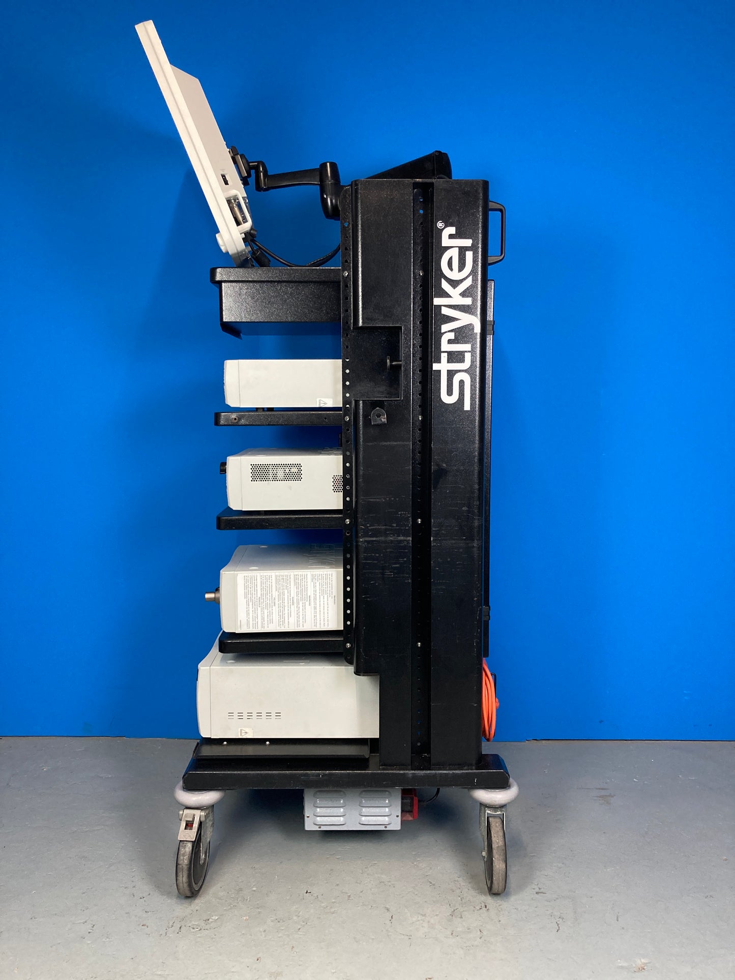Right side display of Stryker 1588 AIM Laparoscopy Stack System With trolley