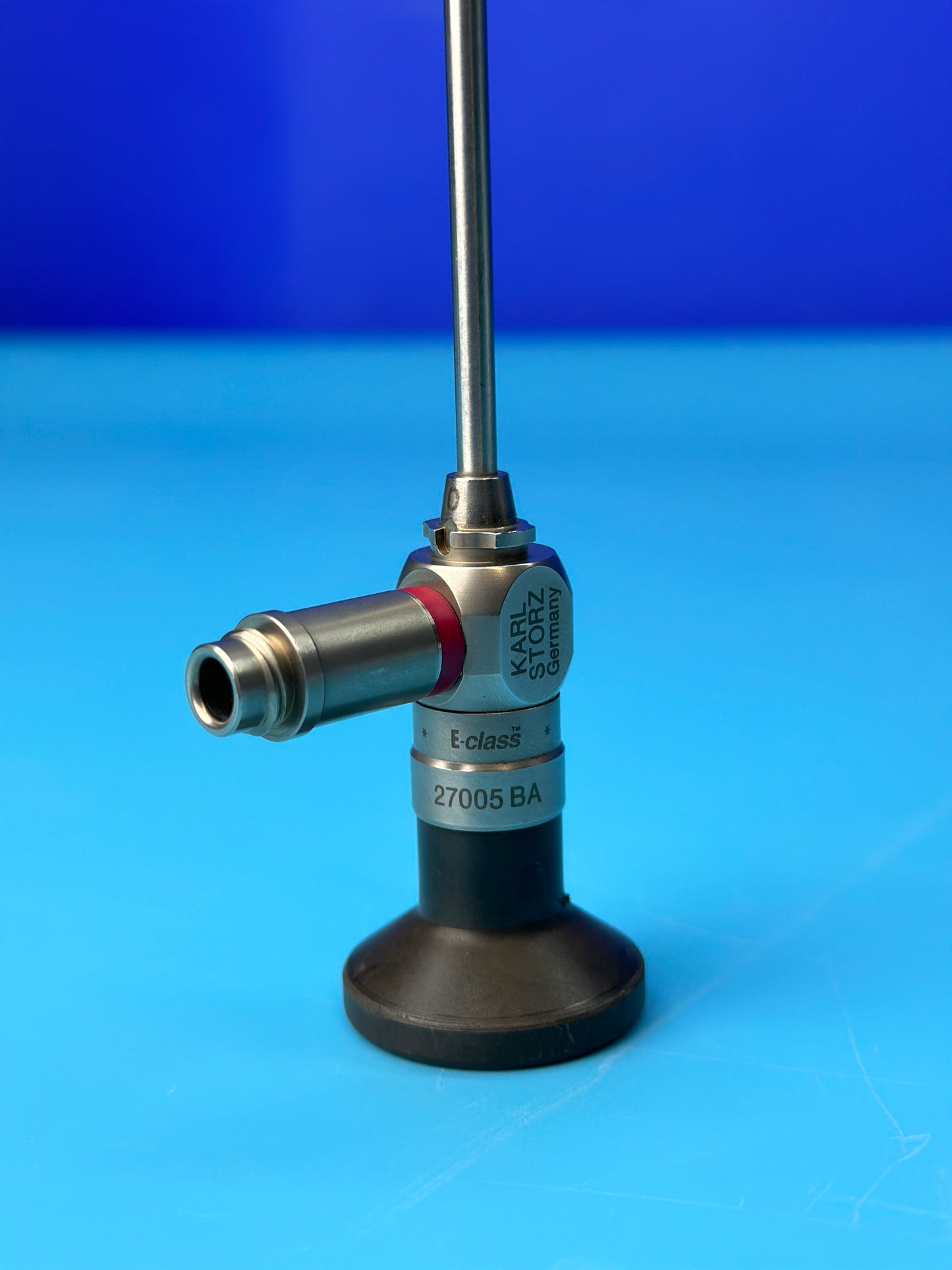 Light cable coding on the telescope cube enables easier identification of the light cable according to the telescope size