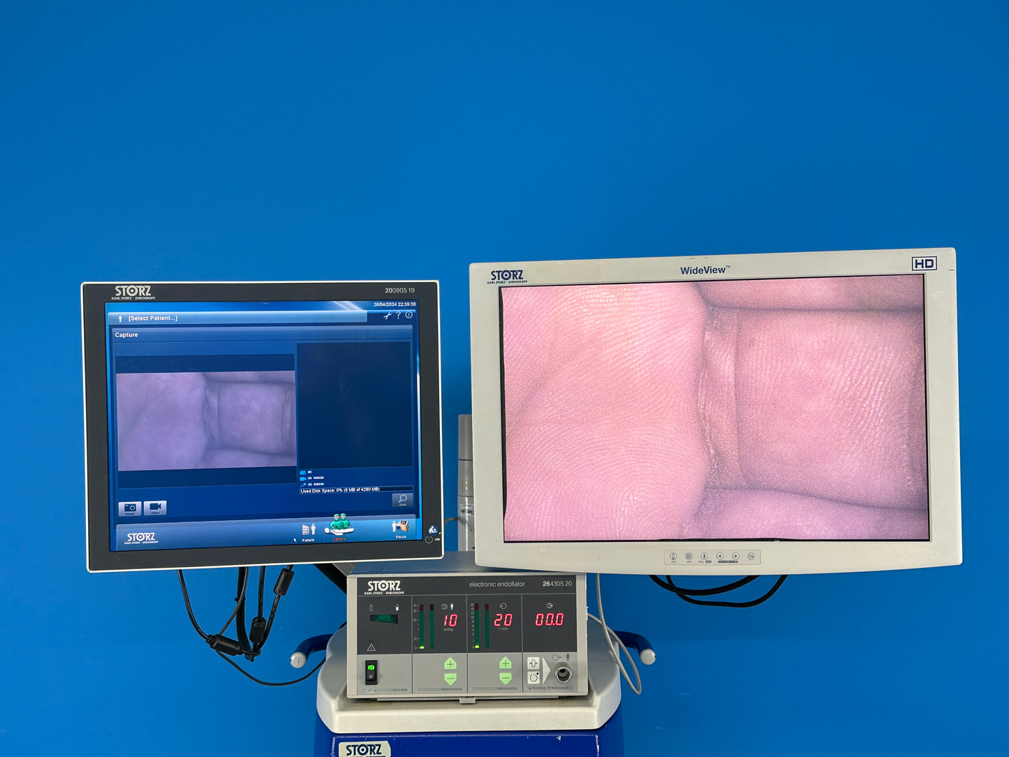 Storz Wideview HD Touch screen good quality images are displayed on these LCD monitor
