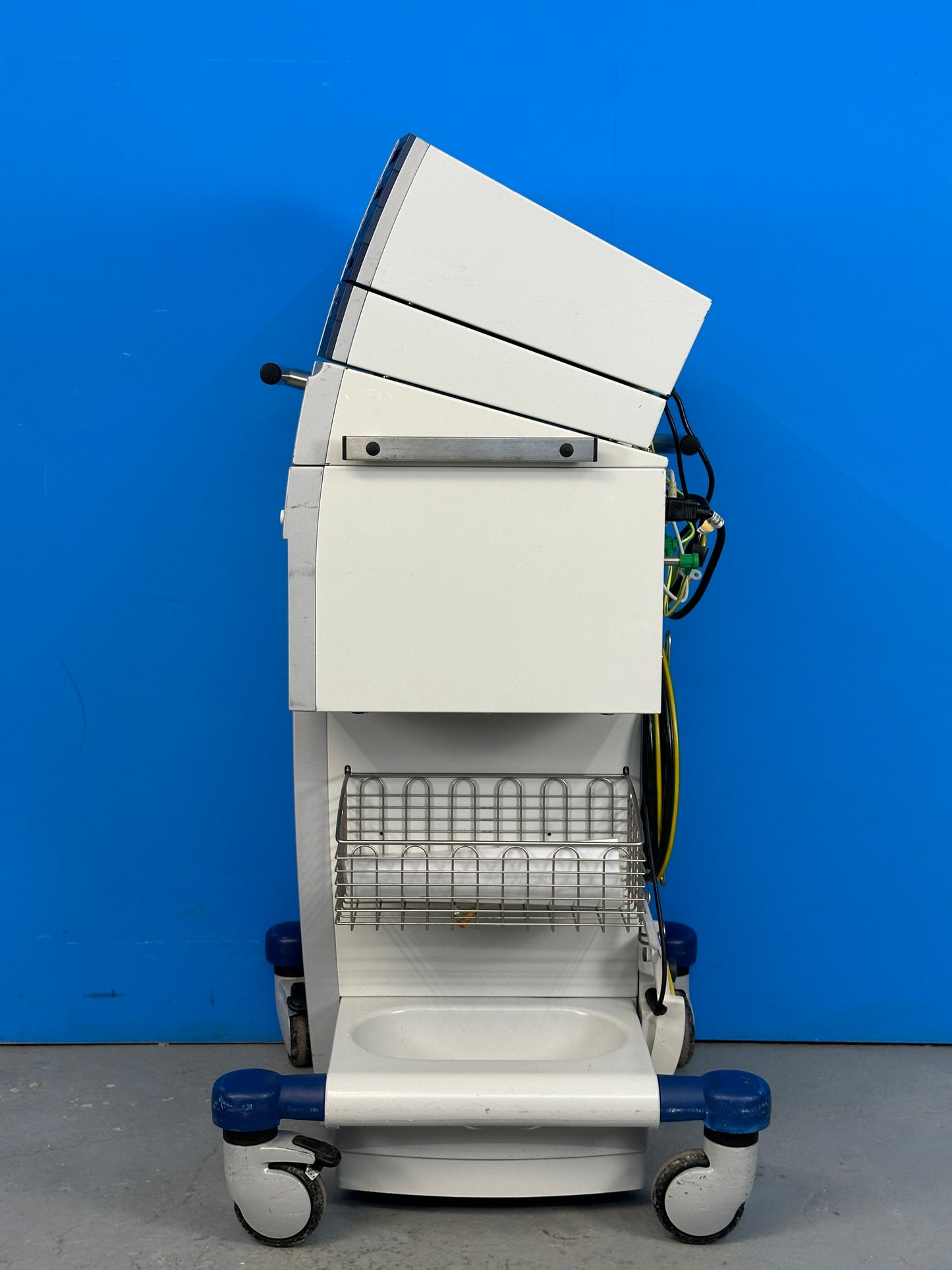 Left side Cosmetic view of Erbe VIO 300D on trolley