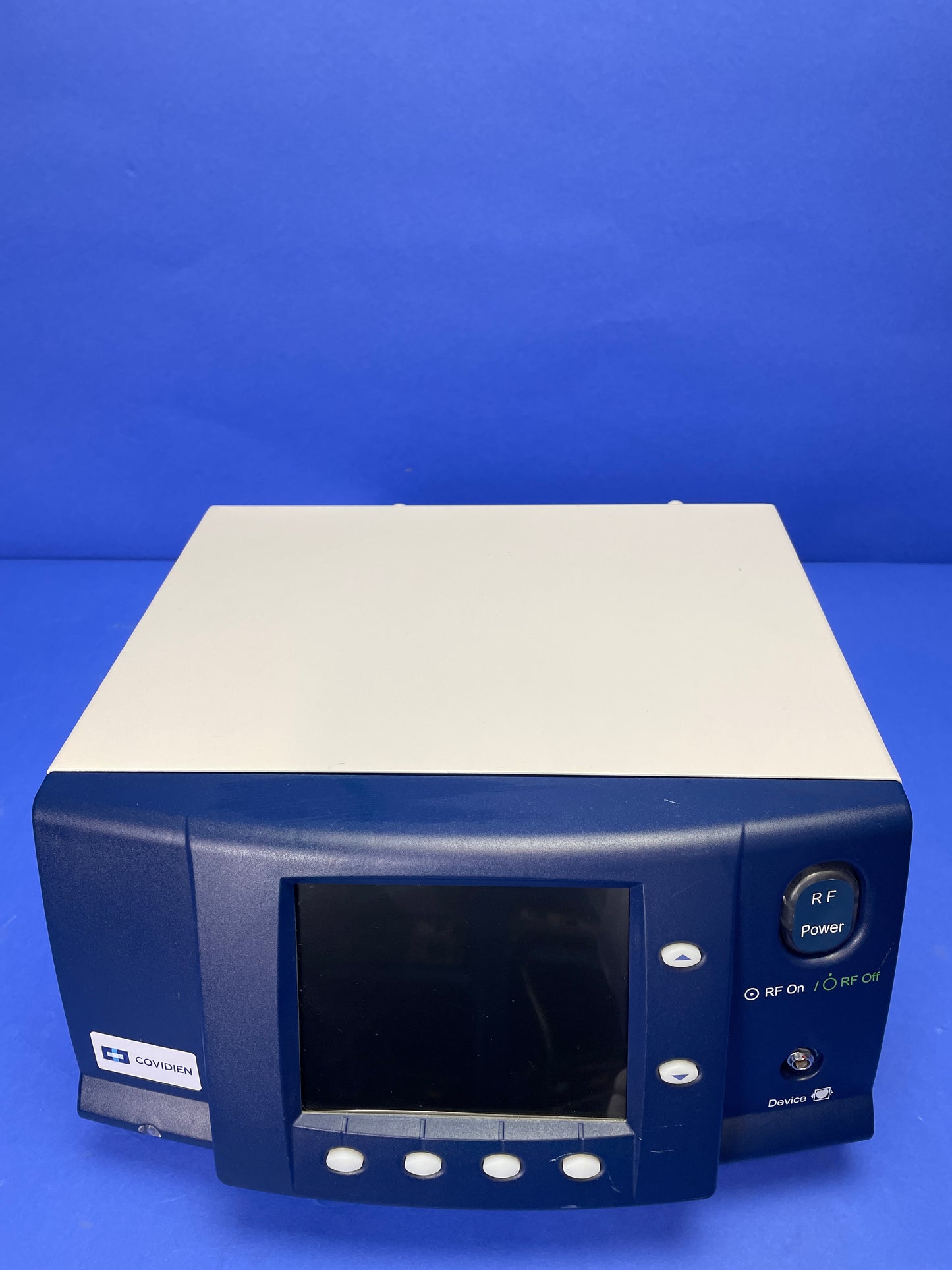 RF Generator measures and displays RF output Power, load Impedance (ClosureRFS only), and elapsed time of RF delivery.
