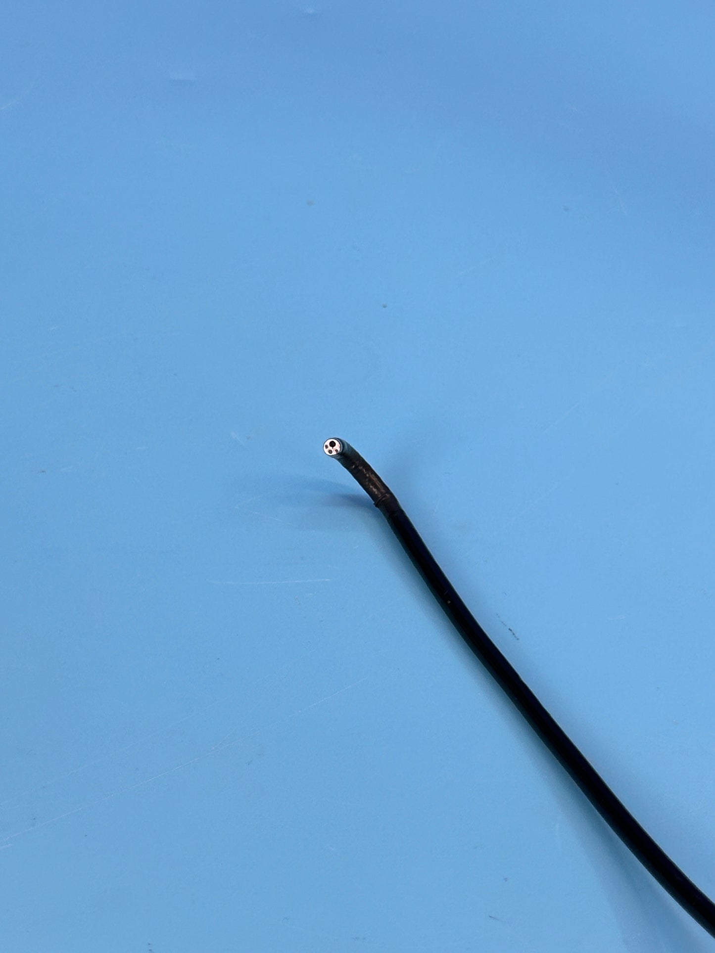 Distal end tip is in cosmetic condition