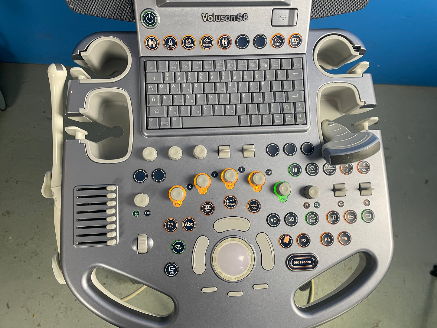 control panel and trackball are all working accordingly and the positioning adjustment of the control panel is also operational.