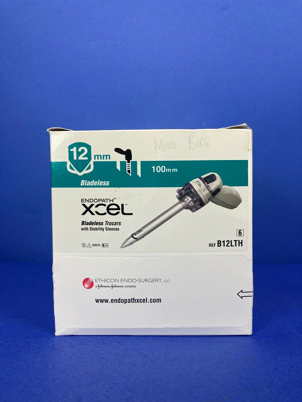 Endopath Xcel Bladeless 12mm Trocars is compatible with Ethicon Gen 11 Endo surgery Generator. Holds camera locked in place during visually.