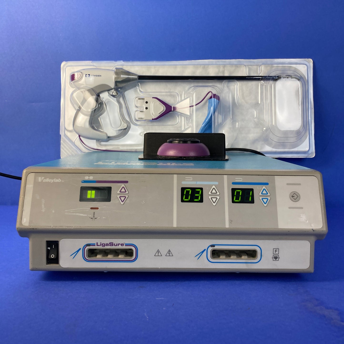 Valleylab LigaSure 8 Electrosurgical Unit with Covidien LS1037