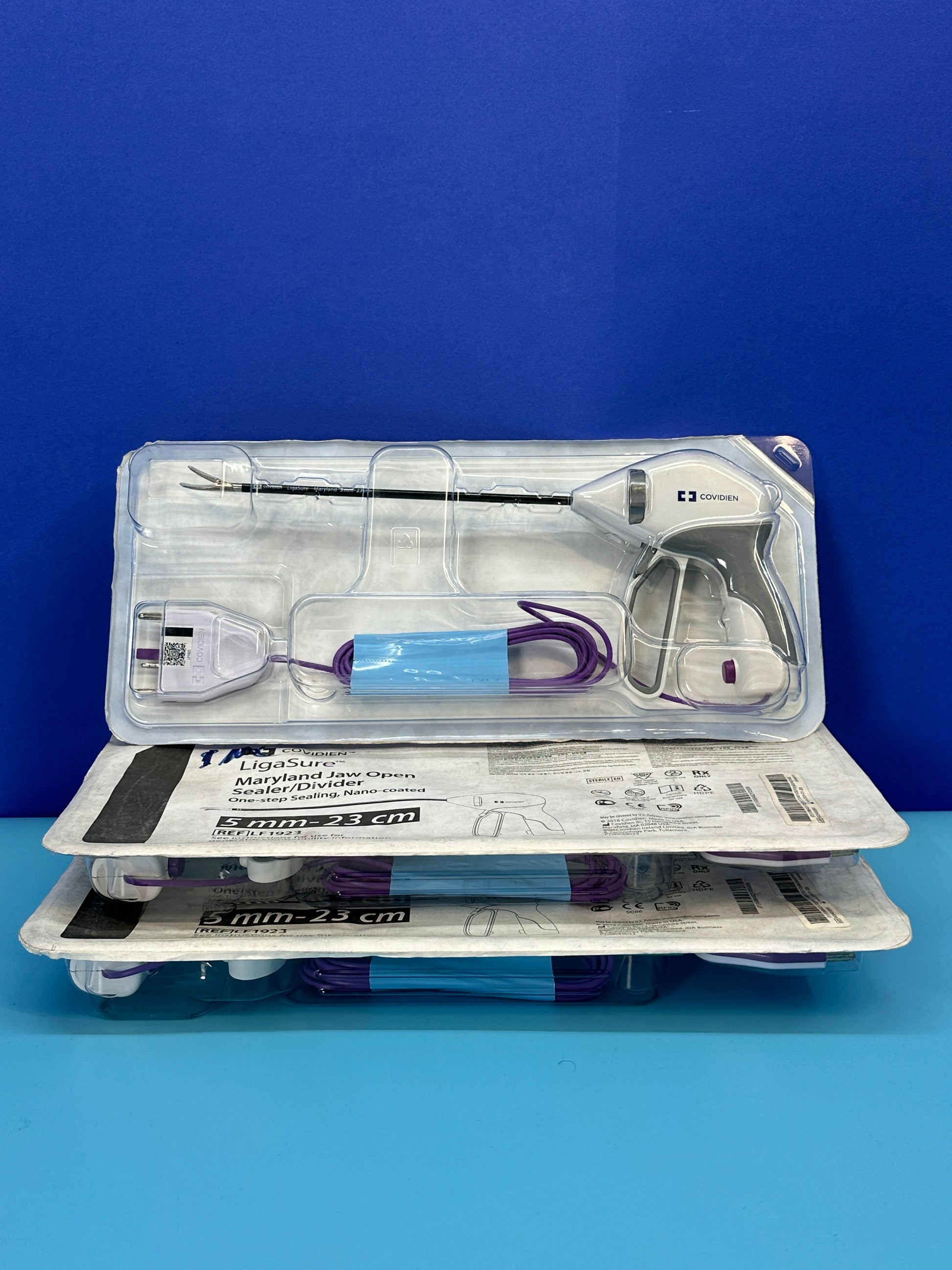 Covidien LigaSure Sealer/Divider is a bipolar electrosurgical instrument intended for use in minimally invasive or open Laparoscopy surgical procedures where ligation and division of vessels, tissue bundles, and lymphatics is desired.