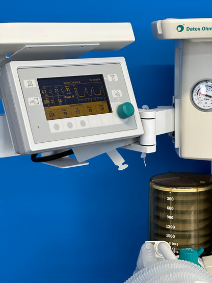 7900 Ventilator , Volume and Pressure Modes with Electronic Peep