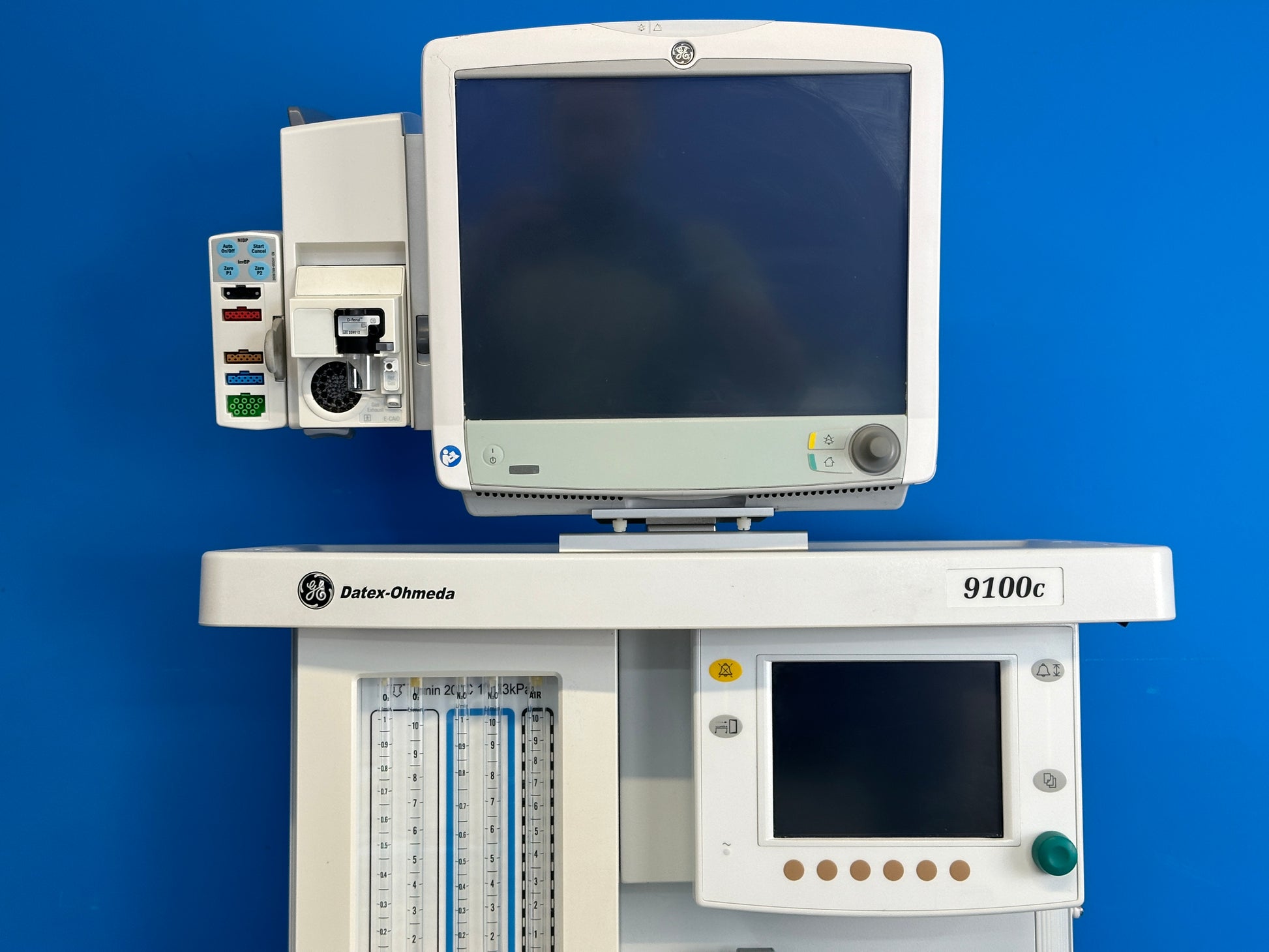 Good ventilation cycles were delivered with the set tidal volume and breath frequency (BPM) corresponding to the measured minute volume. B650 Monitor with Modules