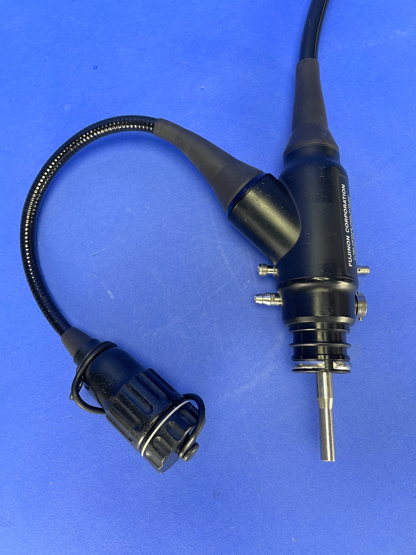 Gastroscope is equipped which provides super high-resolution imaging