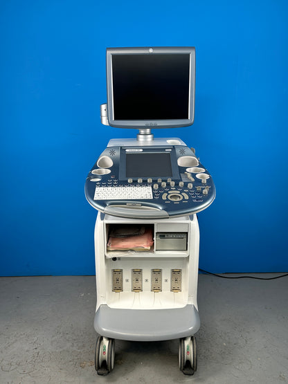 The GE Voluson E8 Expert is an innovative 4D machine for OB-GYN applications. It features GE’s HDlive imaging technology, which provides industry-leading 4D images