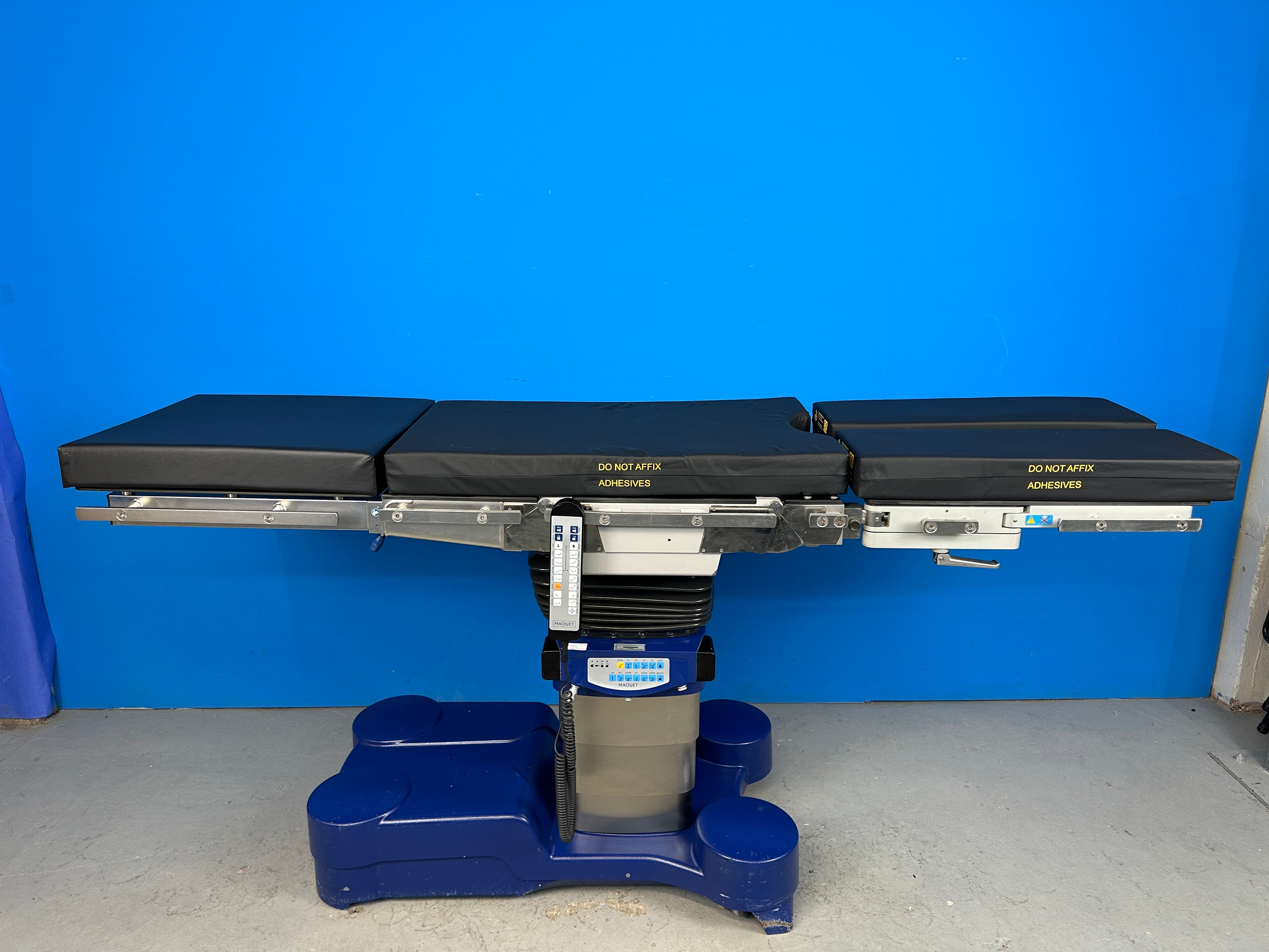 Maquet Alphamaxx Mobile Universal Operating Table – MedGill Ltd