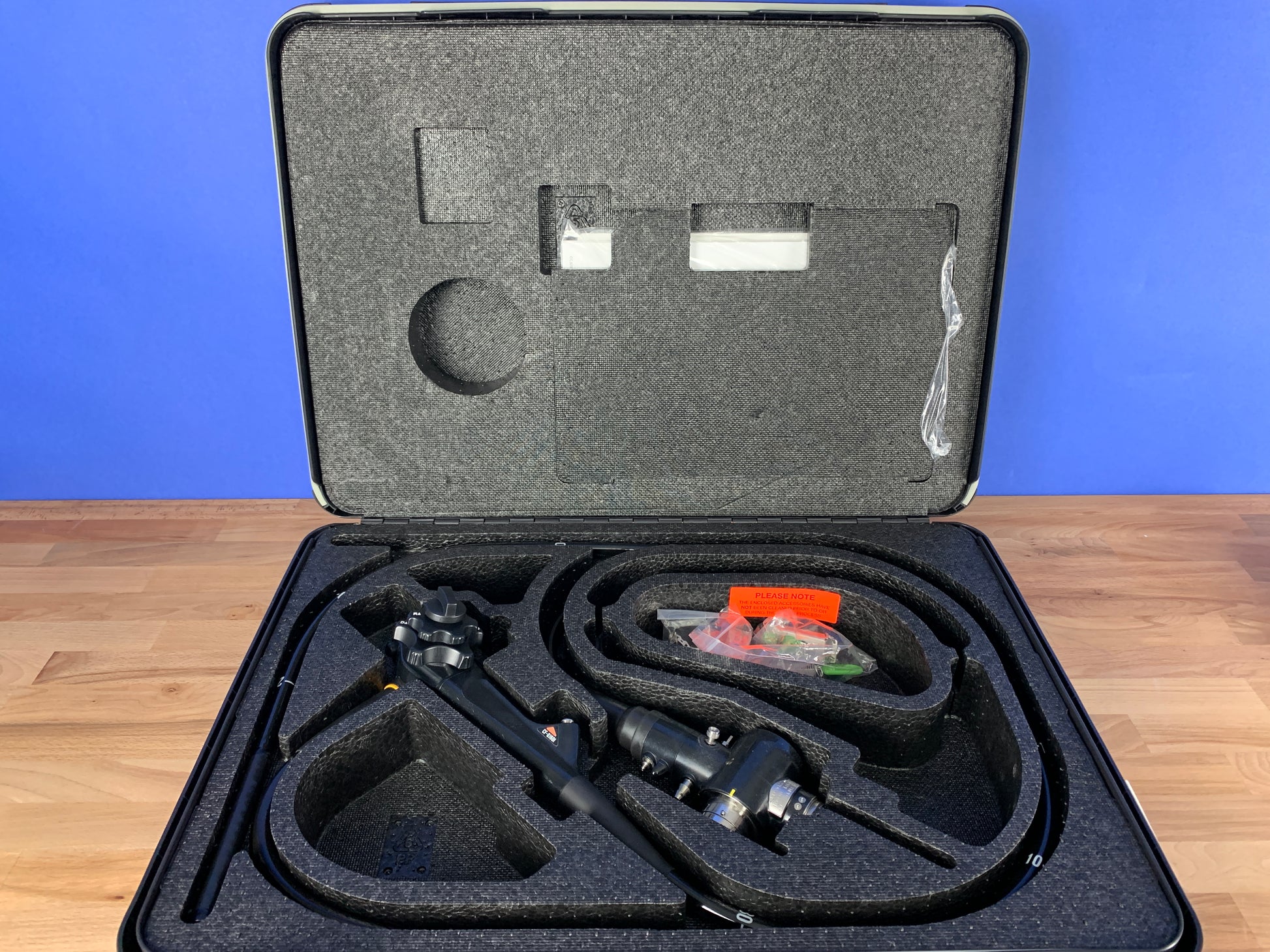 Endoscope Easy mucosal cleaning for better observation Super-wide-angle images Built-in scope identification