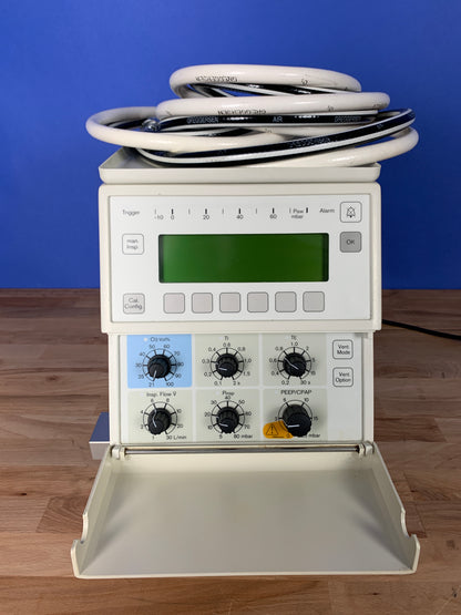 The Monitoring PCB
compares these signals with the signals from the CPU 68000. If an error occurs, the Monitoring PCB
switches off the valves, activates the audible alarm generator, and resets the CPU PCB.