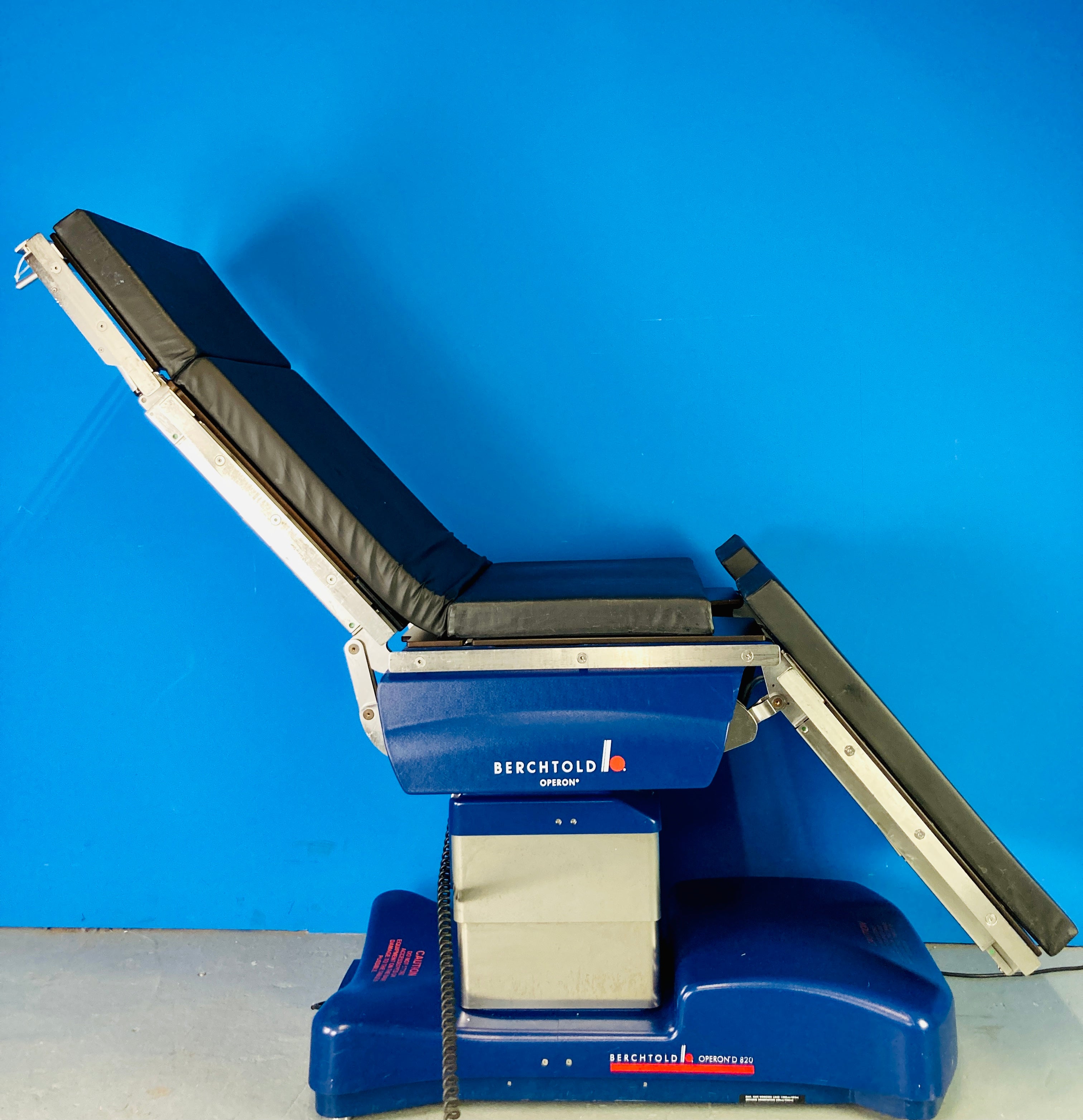 Berchtold Operon-D820 Electric Operating Table with Remote and Cushion ...