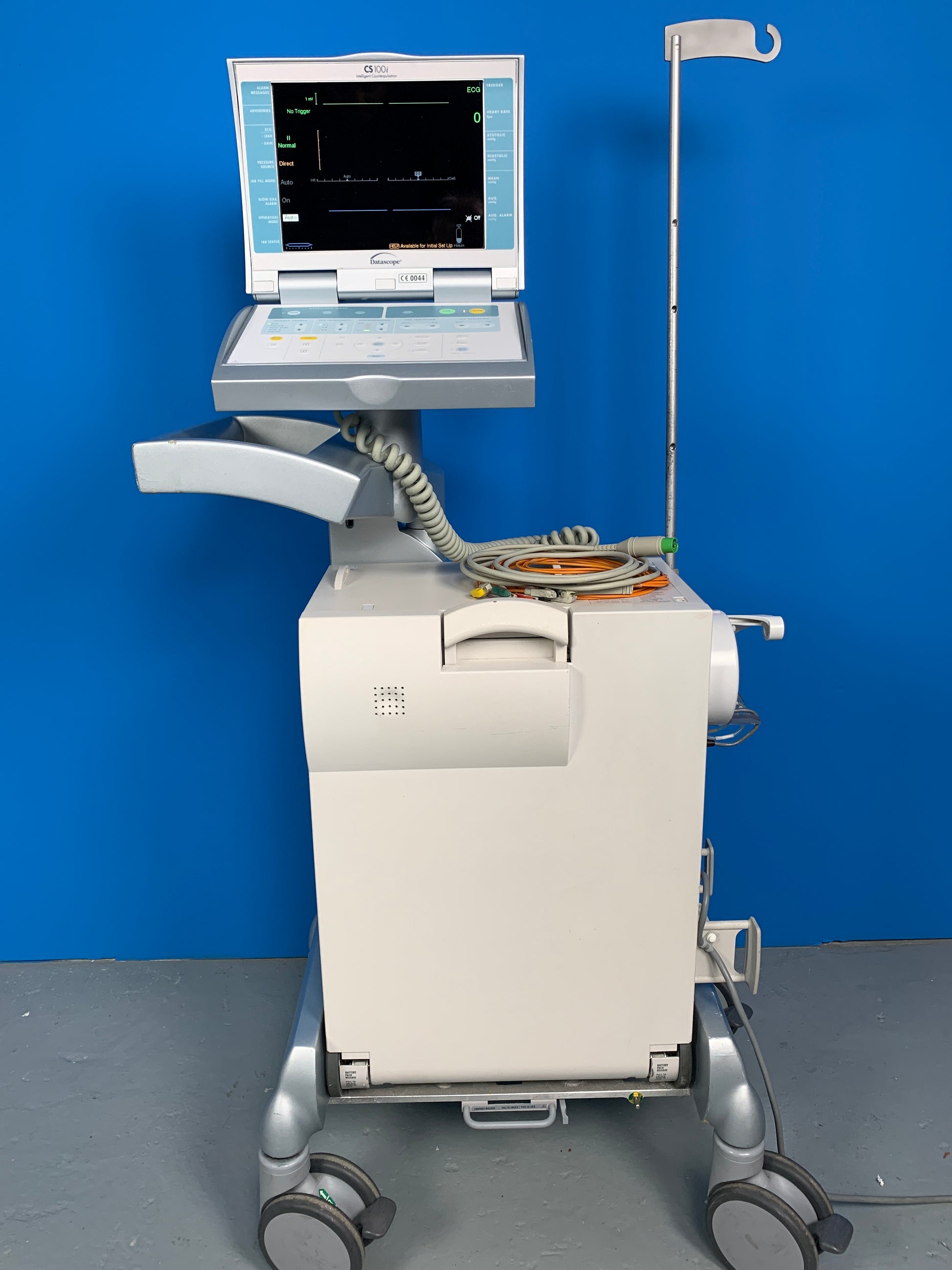 An intra-aortic balloon pump (IABP) is a short-term catheter solution to help the heart pump blood. IABPs are used to increase blood flow through the coronary arteries and reduce the heart’s workload by decreasing the afterload.