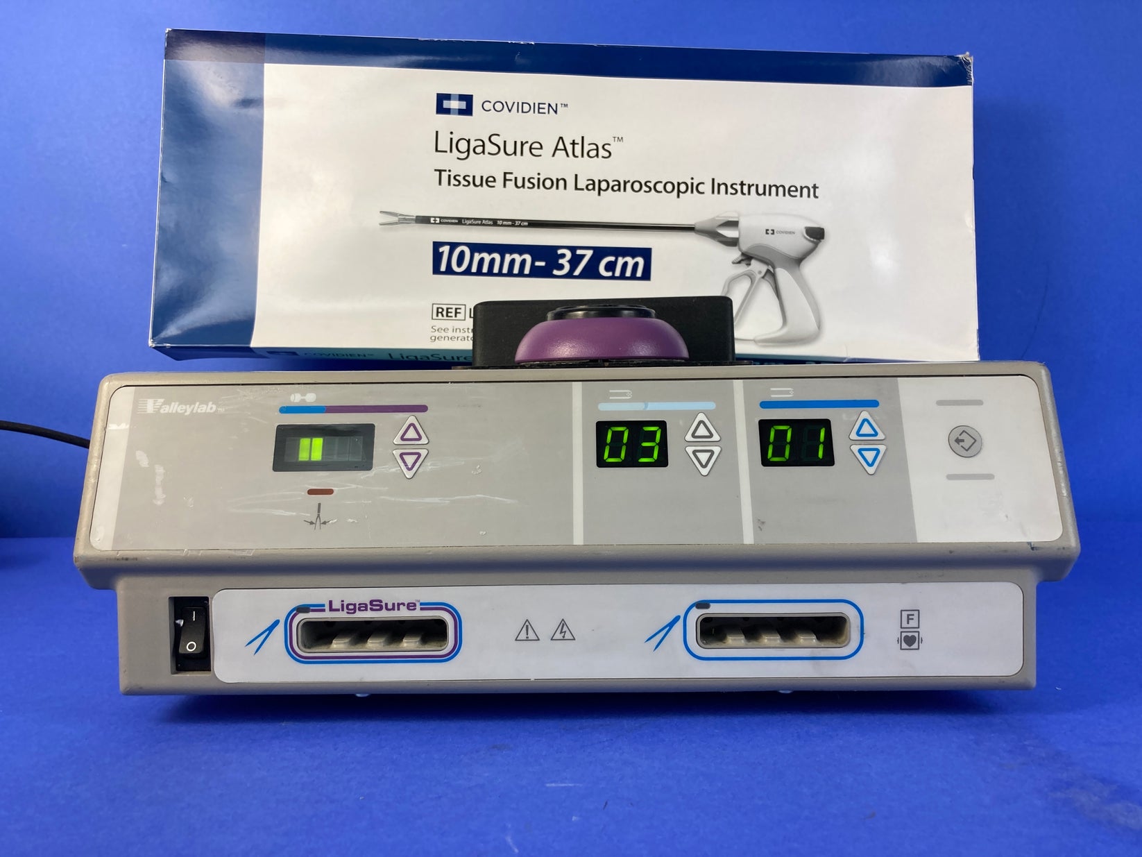 Valleylab LigaSure 8 Electrosurgical Unit with Covidien LS1037