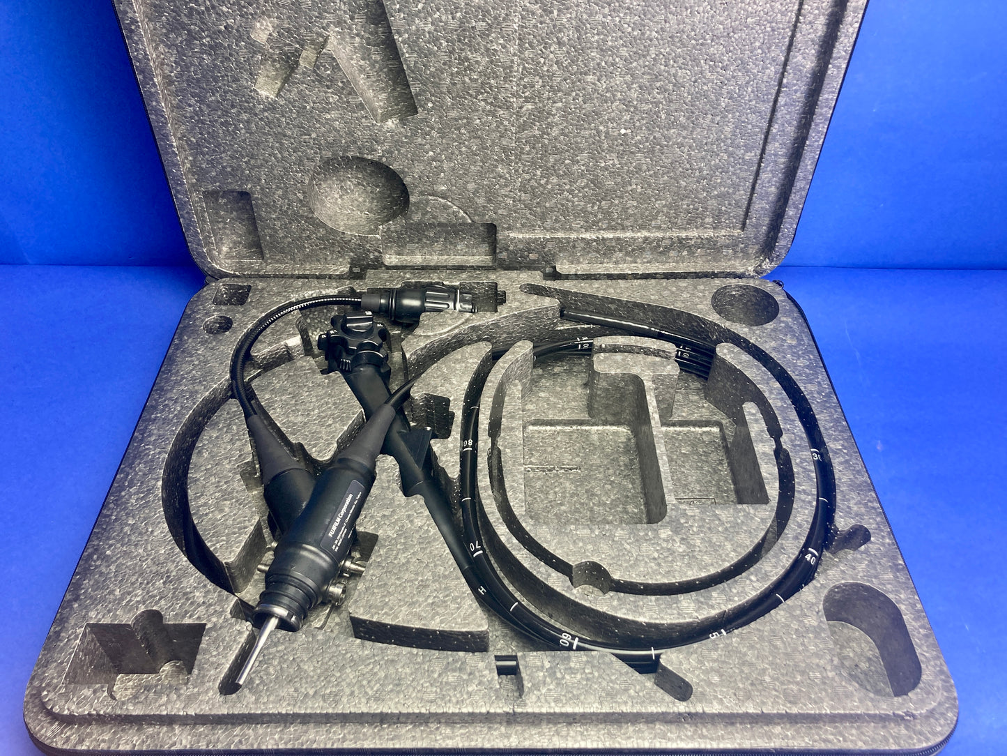 Fujinon EC-530LP Video Colonoscope with carry case Angulation Control knob Suction Button Air water button Grip section Instrument channel